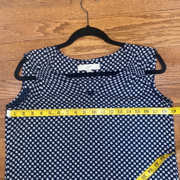 EUC Loft petite sleeveless top - Picture 9 of 12